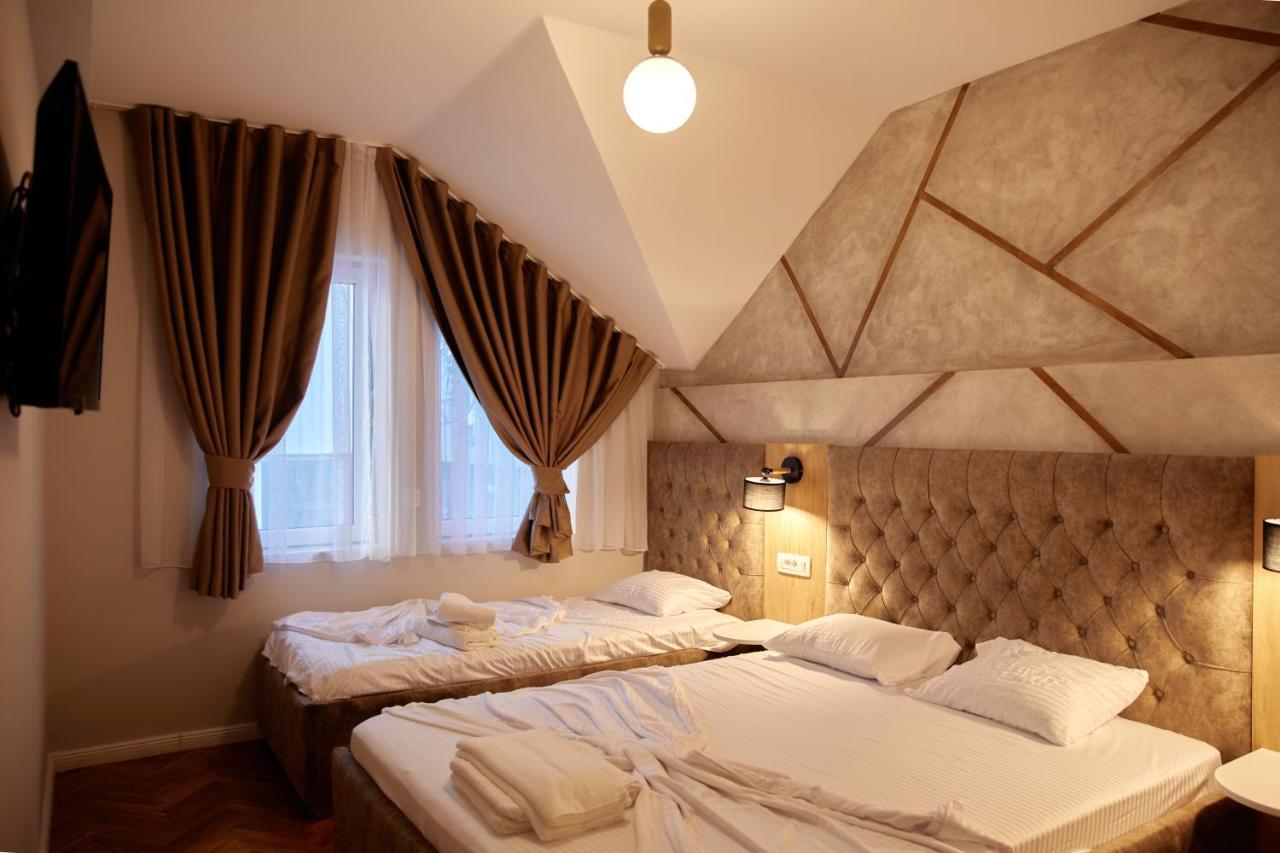 Amico Hotel Приштина Экстерьер фото
