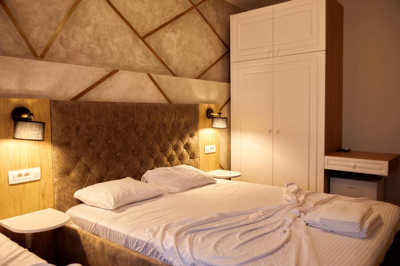 Amico Hotel Приштина Экстерьер фото