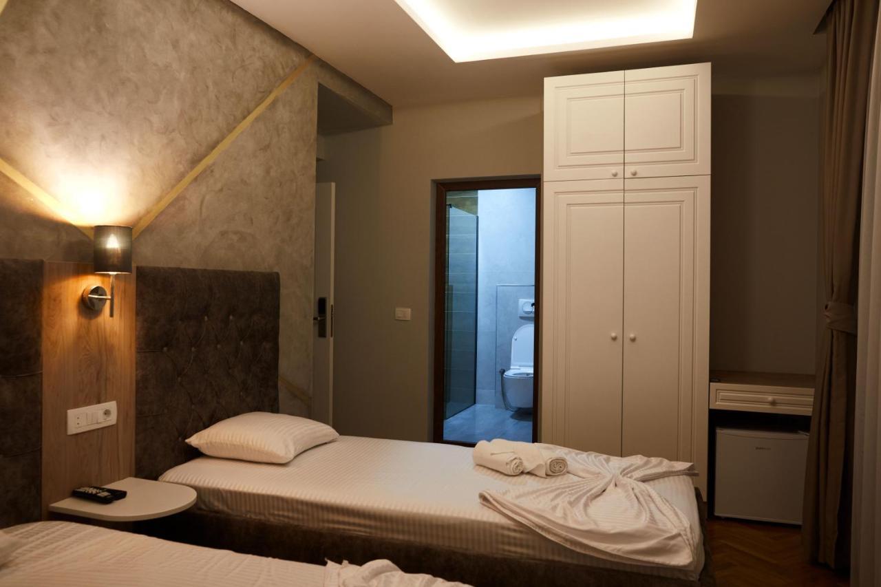 Amico Hotel Приштина Экстерьер фото