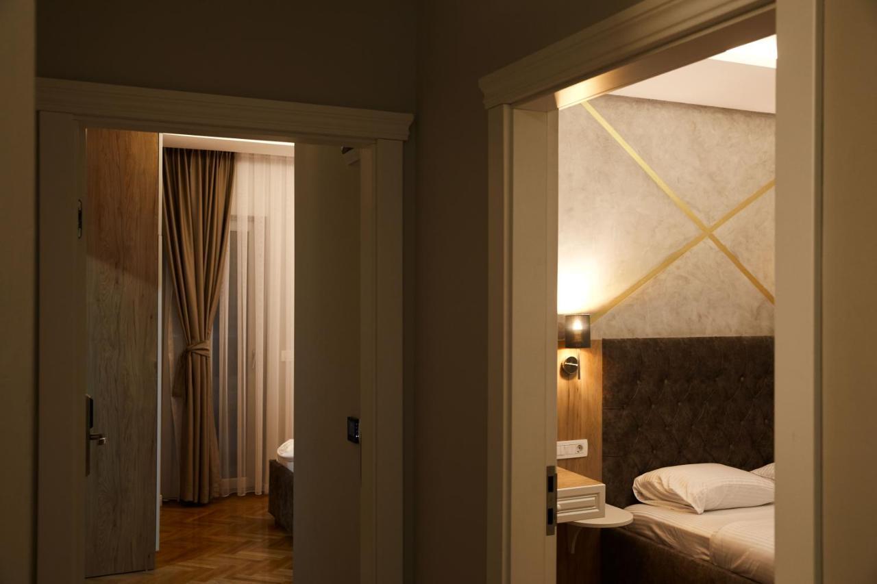 Amico Hotel Приштина Экстерьер фото