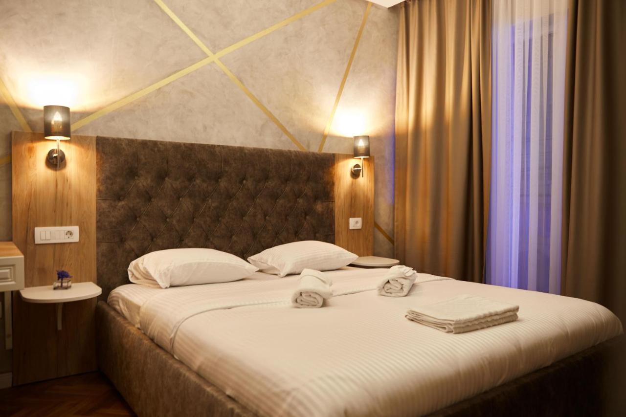 Amico Hotel Приштина Экстерьер фото